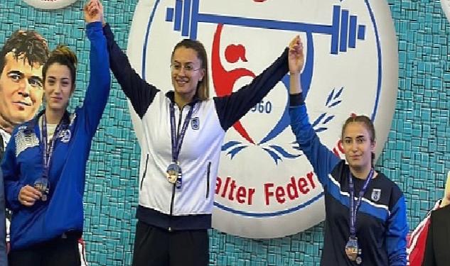 Kocaeli’nin haltercilerinden 2 gümüş madalya