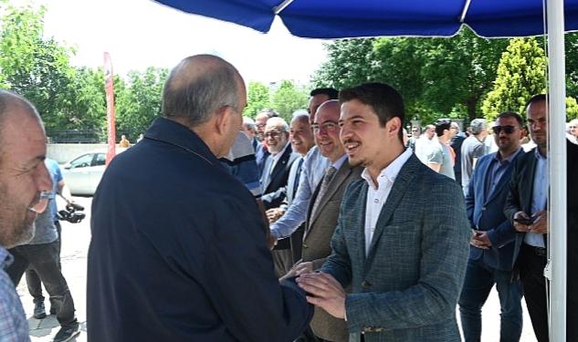 Cuma Buluşmaları kapsamında Yazır Mahallesi Yenikent Zeki Altındağ Camii’nde vatandaşlarla bir araya geldi