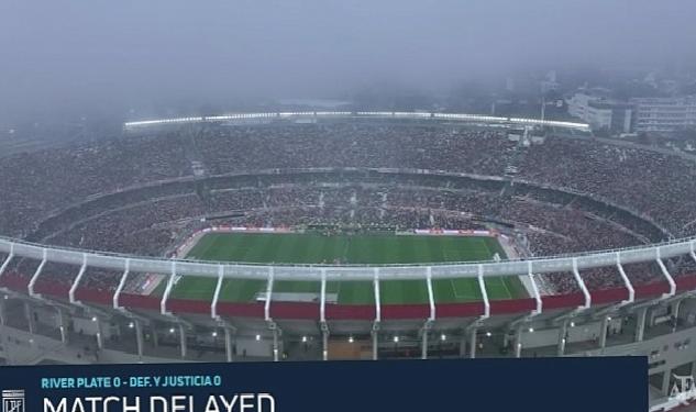River Plate – Defensa Karşılaşmasında Bir Taraftar Tribünden Düşerek Hayatını Kaybetti