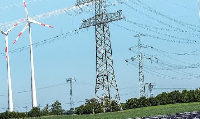 Elektrik dağıtım şirketleri, 2022’de 27,3 milyar TL yatırım yaptı