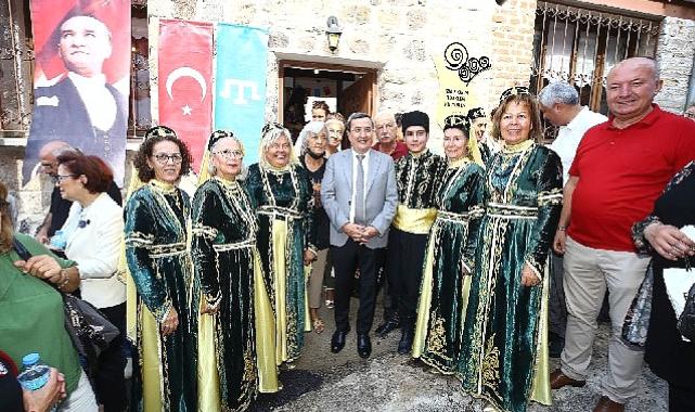 İzmir Kırım Türkleri ‘Evlerine’ Kavuştu