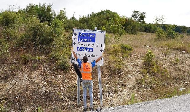 Kırsal Mahallelerin İşaret ve Yönlendirme Levhaları Yenileniyor