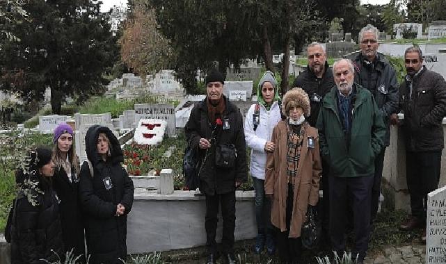 Usta sanatçı Kerem Yılmazer mezarı başında anıldı