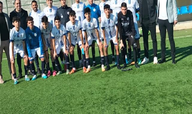 Selçuk Şahin, Yenişehir Belediyesi U16 Futbol Takımı’nın maçını izledi