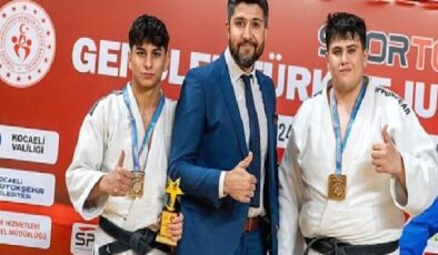 Gençler Türkiye Şampiyonasında 1 numara Kağıtspor