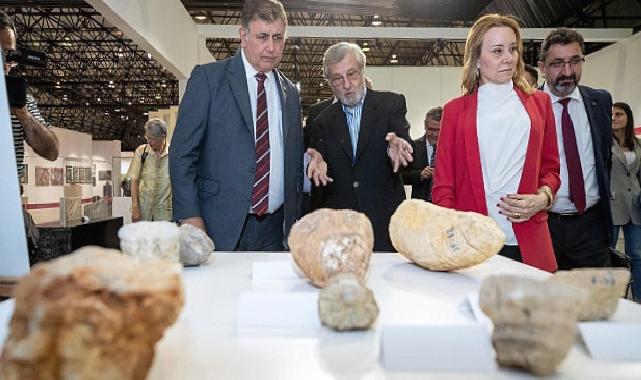 Jeoloji Festivali’nin açılışını Başkan Tugay yaptı İzmir depreme bilimin ışığında hazırlanacak