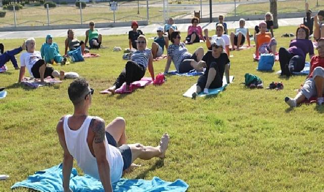 Burhaniye’de Özgürlük Parkı ve 8 Eylül Stadyumu’nda 14 Mayıs’tan itibaren alanında uzman eğitmenlerle sabah sporu başlıyor