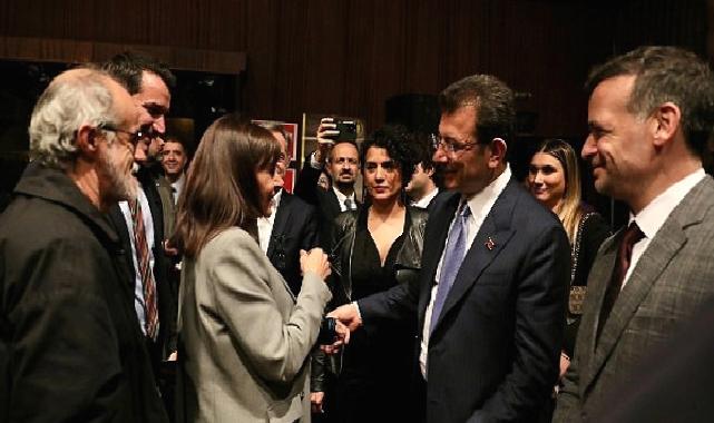 İBB Başkanı Ekrem İmamoğlu, Paris ziyaretinin ilk gününün akşamında, Avrupa Sosyalist Partisi özel oturumuna katıldı