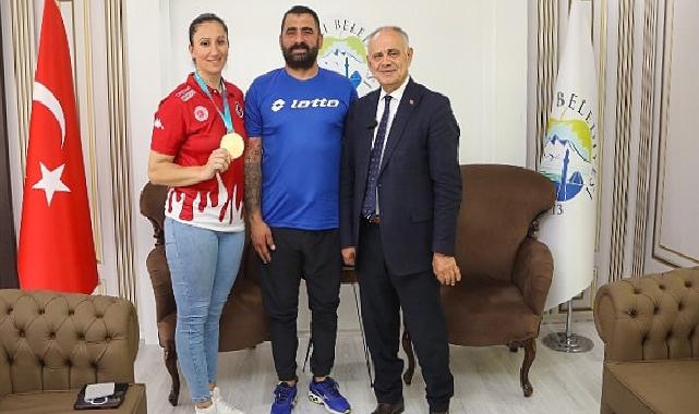 Şampiyon Sporcudan Başkan Öztürk’e Ziyaret
