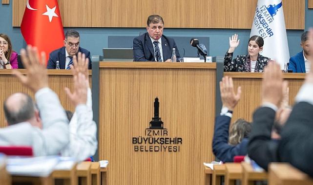 Tugay: “Otoparkı boşaltmak ve en kısa zamanda yıkmak zorundayız”