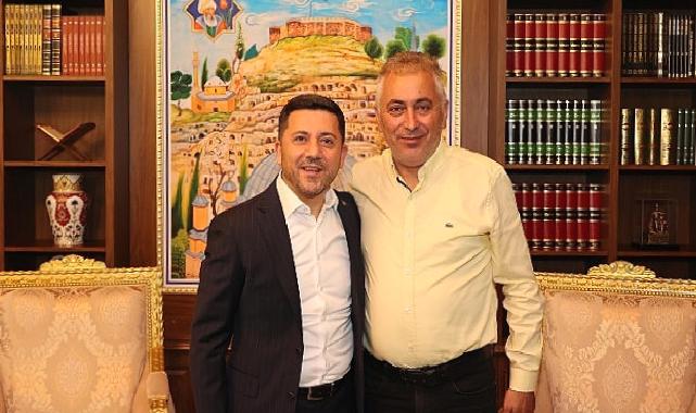 Göreve gelişinin ardından toplumun tüm kesimleriyle bir araya gelen Nevşehir Belediye Başkanı Rasim Arı, bugün de çok sayıda siyasetçi, iş insanı, genç, esnaf, sivil toplum örgütü temsilcileri ve vatandaşları konuk etti